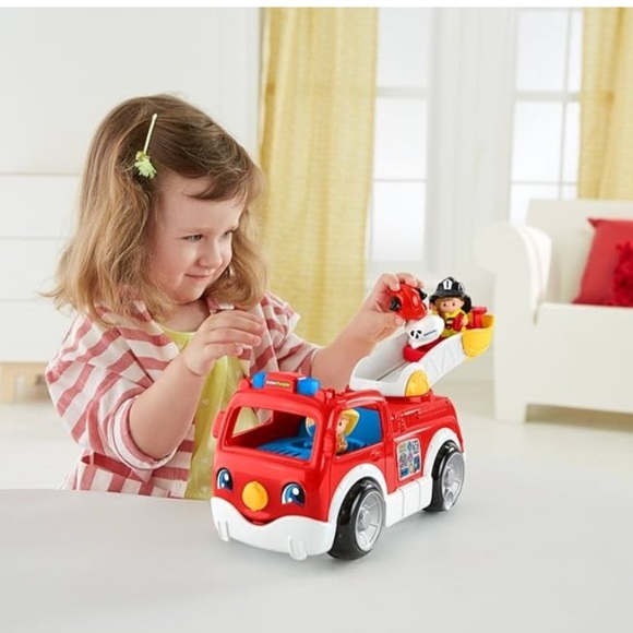 Fisher-Price Little People Lift ‘n Lower Fire Truck - Picture 2 of 11